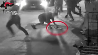 Lascia il fidanzato, le pestano il fratello ed il padre: 11 arresti nel Crotonese (VIDEO)