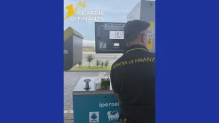 Crotone, acqua nel gasolio: sequestro carburante e denuncia al gestore
