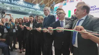 Turismo: il ministro Gianmarco Mazzi elogia la Calabria al TTG di Rimini