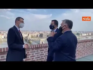 Salvini incontra il primo ministro ungherese Orban e quello polacco Morawiecki a Budapest
