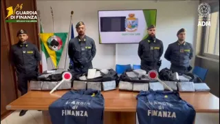 Sequestrati 248 kg di cocaina al porto di Gioia Tauro