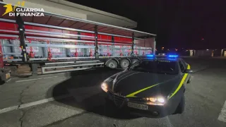 Traffico internazionale di alcool etilico: due denunce per contrabbando