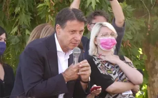 La due giorni di Conte in Calabria: "Con Amalia Bruni una prospettiva alternativa e concreta"