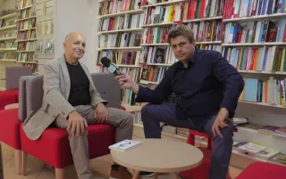 “Catanzaro e dintorni” su VideoCalabria: il giornalista Vinicio Leonetti racconta il suo romanzo "Eroine"