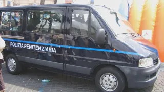 Rossano, scoperti droga e telefoni nascosti nel reparto di alta sicurezza