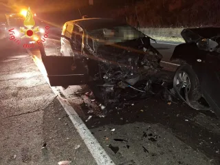Incidente stradale a Crotone, tragico il bilancio: un morto e tre feriti