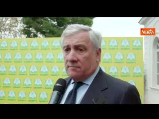 Tajani: "Tutela ambientale non è la distruzione di industria, agricoltura e persona"