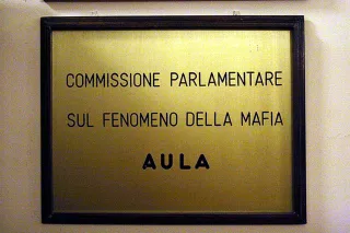 Elezioni, saltano fuori i primi “impresentabili” dallo screening dell'Antimafia