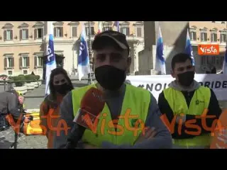 “Non siamo schiavi di nessuna piattaforma”. A Montecitorio i rider che vogliono restare autonomi