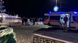 Nuovo sbarco di otto migranti a Crotone: necessitano delle cure