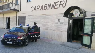 Pirata della strada investe ed uccide pedone sul colpo: è ricercato dai Carabinieri
