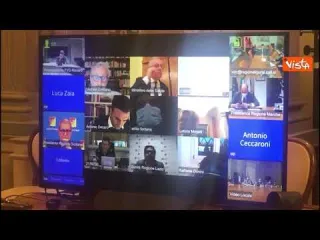 Astrazeneca, l'incontro tra Governo, regioni, Anci e Upi. Le immagini