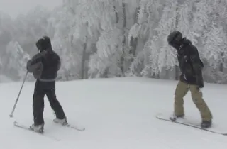 A Gambarie d'Aspromonte si torna a sciare dopo quasi tre anni: la magia della neve con vista sullo Stretto