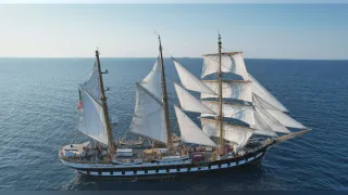 Nave Palinuro approda a Reggio Calabria: visite aperte al pubblico