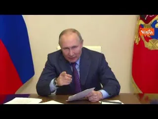 Sputnik, Putin: "Ue protegge i cittadini o gli interessi delle case farmaceutiche?"