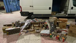Sequestrati a Crotone due quintali di fuochi d'artificio non a norma e denunciati due minori