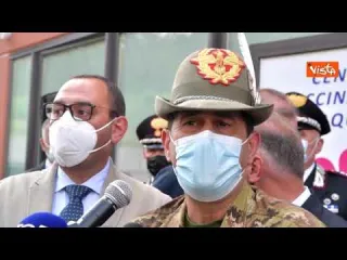 Campagna vaccinale, Figliuolo: "I giovani in questo momento devono aspettare"