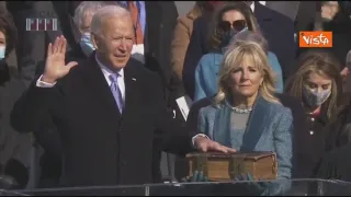 Joe Biden giura come 46esimo presidente degli Stati Uniti d’America (VIDEO)