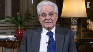 Coronavirus, Mattarella agli studenti: «Le scuole riapriranno solo in sicurezza» (VIDEO)