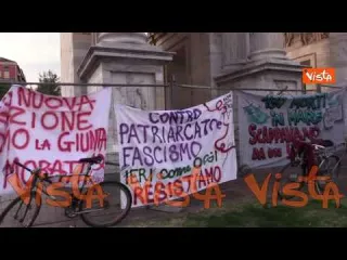 Presidio antifascista di “Partigiani in ogni quartiere”, centinaia di persone all’Arco della Pace