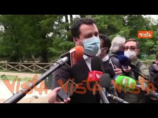 Salvini: “Non si può fare alzare dal tavolo chi beve il caffè alle 21:59”