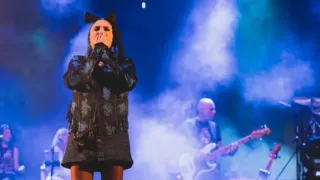 VIDEO | Loredana Bertè a Palmi racconta delle violenze subite: «Non sono carne»