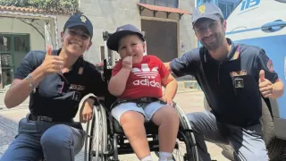 Crotone, una giornata in Questura per il piccolo Antonio