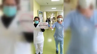 Coronavirus, Crotone: flash-mob nel reparto di Pediatria sulle note di Rino Gaetano (VIDEO)