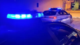 Adescava minori di Reggio Calabria per farsi mandare foto compromettenti