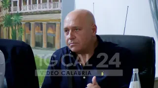 Crotone, il sindaco Voce sfiducia il presidente di Akrea Bevilacqua e nomina il nuovo cda