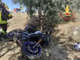 Incidente nel Crotonese: perde la vita centauro sulla ss 107