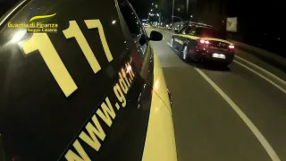 Riciclaggio e traffico di droga: arrestato latitante mentre festeggiava il compleanno