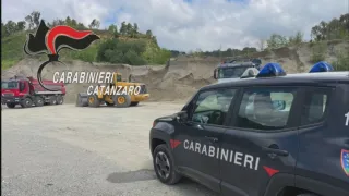 Maida, prelievo abusivo di materiale dal fiume Amato: due arresti