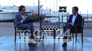 VIDEO | L'Imboscata al mare, tra politica e attualità a Crotone
