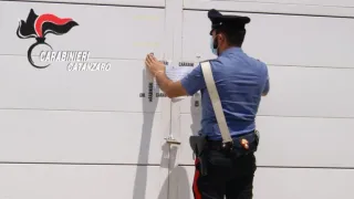 Sequestrata nota discoteca di Soverato: realizzati manufatti in zona sismica e a rischio idraulico
