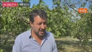 Matteo Salvini aggredito a Pontassieve: «Non sono impaurito, ma infastidito» (VIDEO)