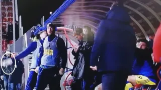 Crotone-Pisa, al gol di Simy un calciatore pisano lancia bottiglietta in tribuna (VIDEO)