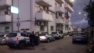 Palmi, anziano segregato e maltrattato: arrestata la figlia e il genero