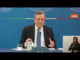 Draghi: "Decisioni su riaperture prese dalla cabina di regia all'unanimità"