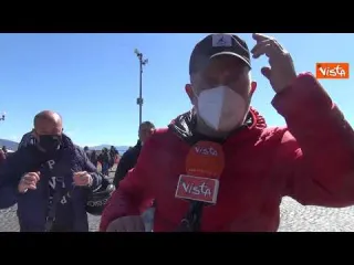 Ambulanti in sciopero a Napoli: "Così non ce la facciamo"