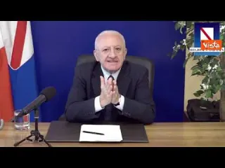 De Luca: “Ho il terrore per le serate di movida. Ridicolo chiudere i ristoranti alle 22"