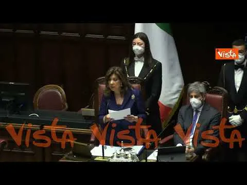 Giorno memoria vittime terrorismo, Casellati: "In anni di piombo tenuta democratica ha retto"
