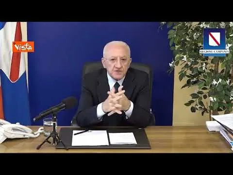 Elezioni, De Luca: "Conte a 60 anni fa il guerrigliero, atteggiamento improbabile"