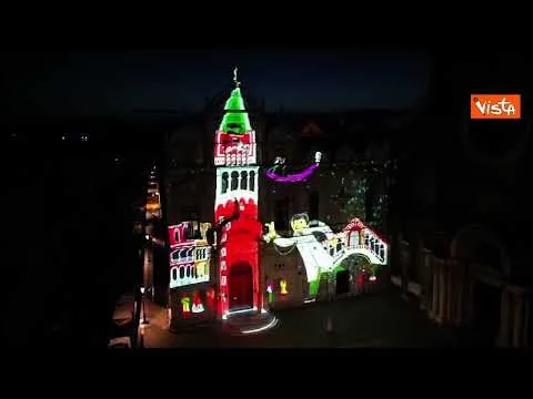 Venezia recluta nuovi medici e illumina la facciata dell'ospedale con un videoappello