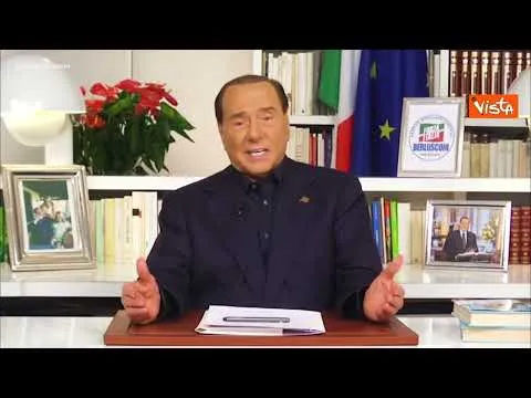 Berlusconi: "Tasse non sono belle, ma sono un male necessario per funzionamento Stato"