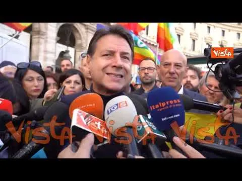 Conte: "Basta armi a Kiev senza confronto in Parlamento"