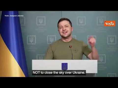 Zelensky condanna il rifiuto della Nato per No-fly zone: "Persone moriranno anche per colpa vostra"