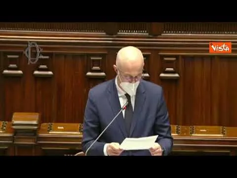 Caro bollette, D'Incà: "Allo studio del Governo misure per garantire sostegni nel secondo trimestre"