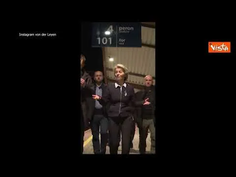 Von der Leyen e Borrell in viaggio verso le Kiev in treno, le immagini