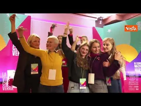 Violenza donne, il minuto di "rumore" al congresso di Sinistra Italiana